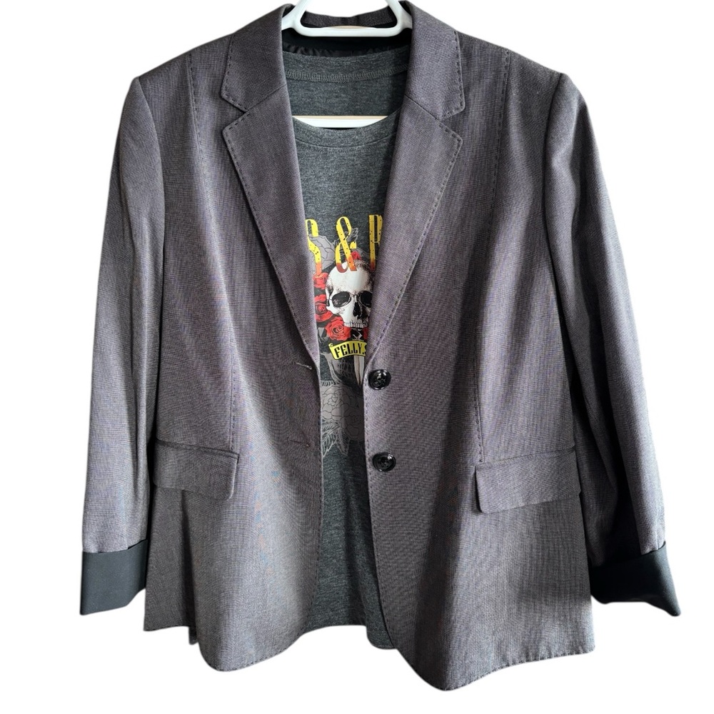 👛(ANY 2/$50) Vintage TAHARI 2 Button Jacket Imitation Flap Pockets Black Cuffs - Picture 4 of 11